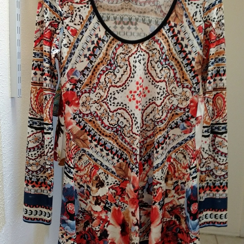 Tunic top size small